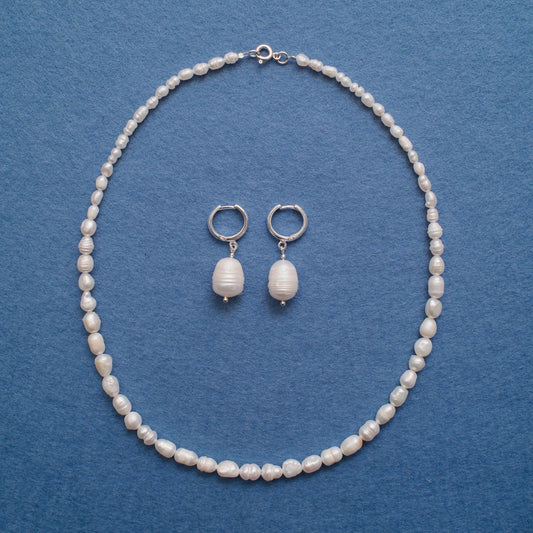 Wiszące kolczyki z perłą