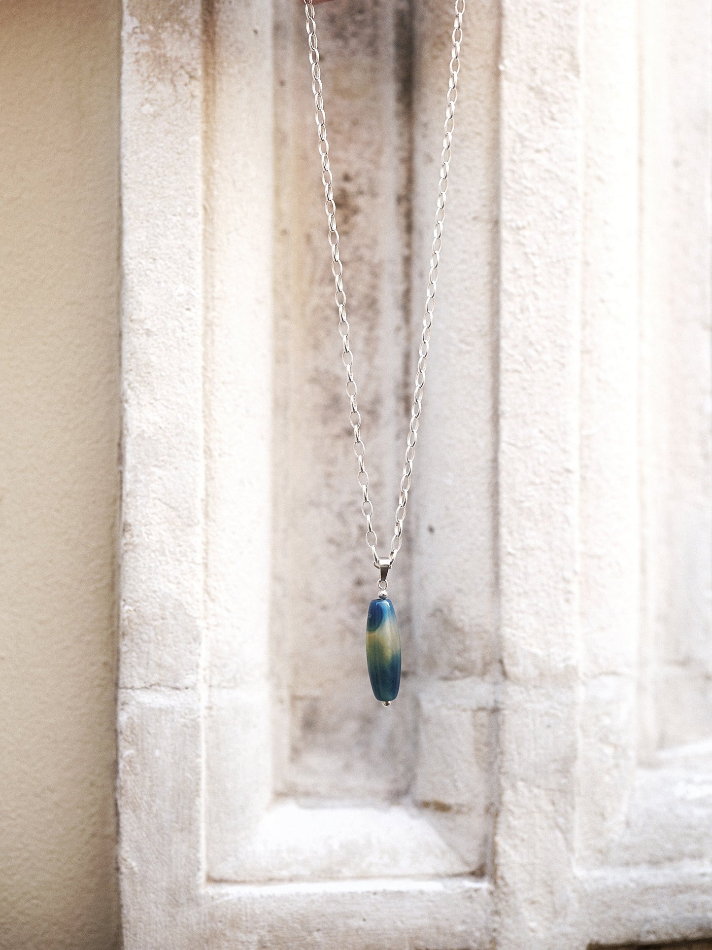 Srebrna zawieszka niebieskim z agatem