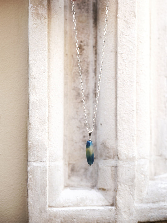 Srebrna zawieszka niebieskim z agatem