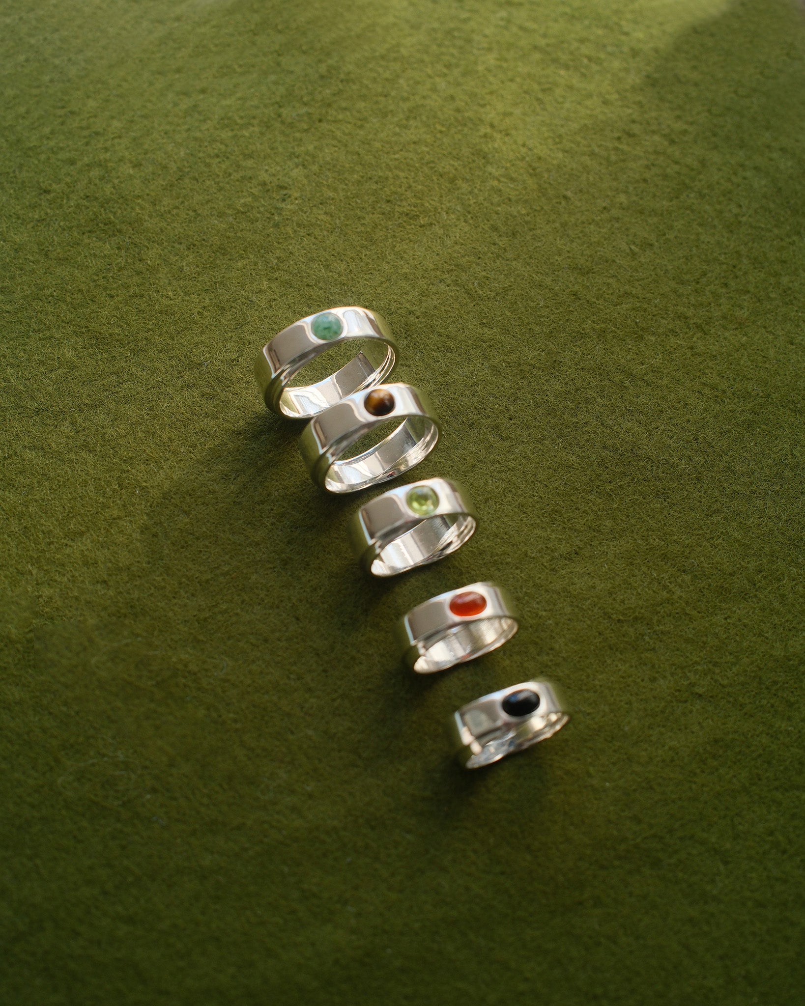 obrączki srebrne z kamieniami naturalnymi