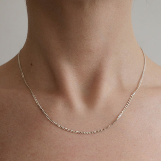 Srebrny łańcuszek pancerka