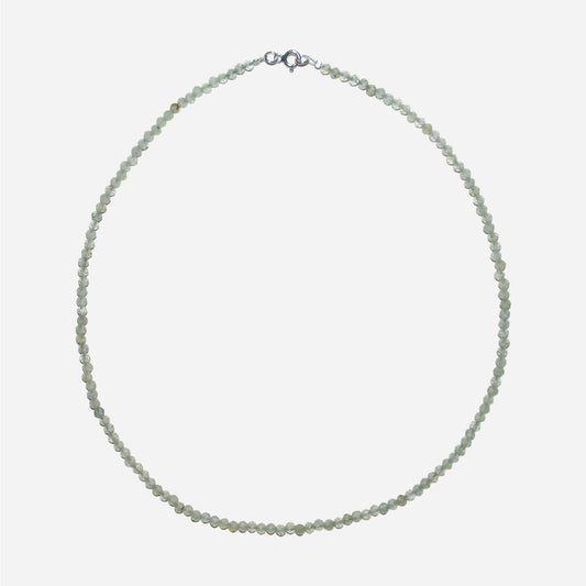 Naszyjnik z zielonym prehnitem