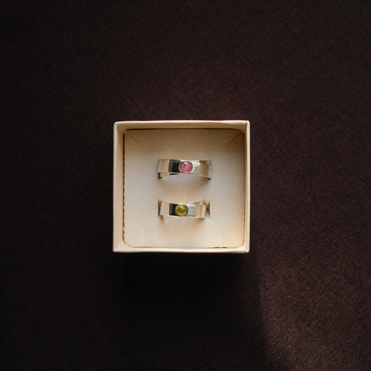 obrączki srebrne z turmalinem różowym i zielonym