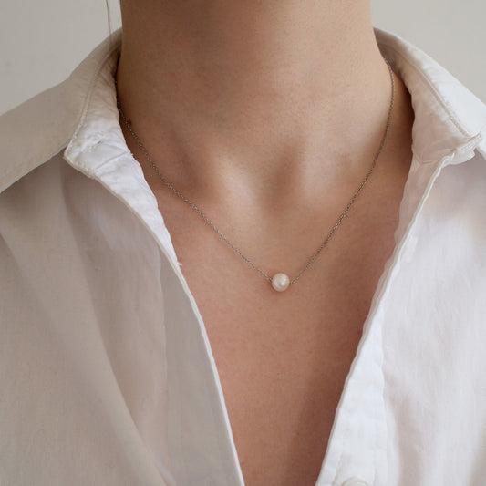 Srebrny naszyjnik z perłą